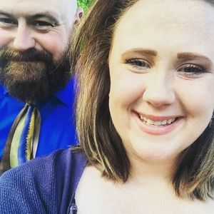 Meet your Posher, Hilary